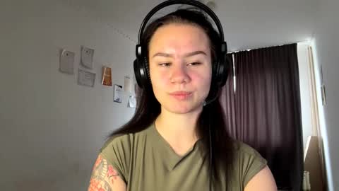 Snapshot of yangchaknis chatting on 20, 9, 2025 Kate online show from 20, 9, 2025