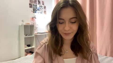 Snapshot of yaniraekberg chatting on 19, 10, 2025 Marry online show from 19, 10, 2025