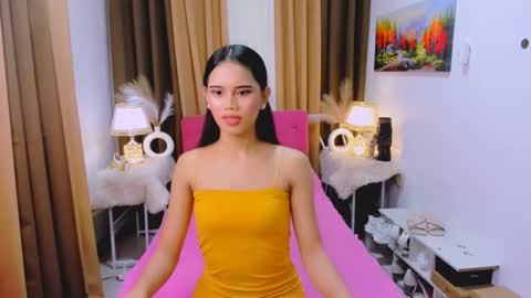 Snapshot of yanna_faulkerson chatting on 1, 10, 2025 Yanna online show from 1, 10, 2025