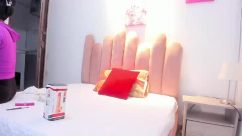 yara10_ online show from 30, 4, 2026