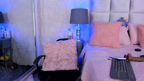 Snapshot of yara_bliss_ chatting on 3, 2, 2026 Yara Bliss online show from 3, 2, 2026