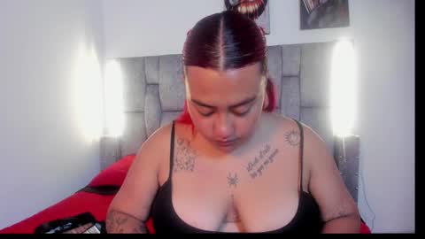 Yara  online show from 4, 12, 2025