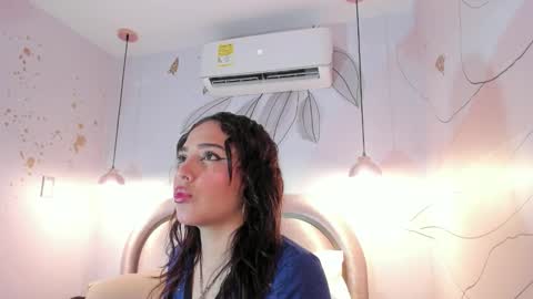 Snapshot of yara_shiine chatting on 7, 1, 2026 yara_shiine online show from 7, 1, 2026