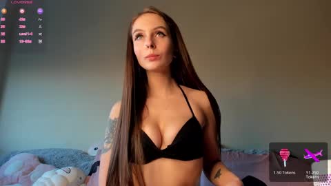 Snapshot of yaraliebe chatting on 17, 1, 2025 Yara online show from 17, 1, 2025