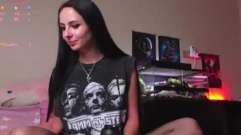 Snapshot of yaraliebe chatting on 30, 7, 2026 Yara online show from 30, 7, 2026