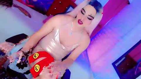 yarethrousss online show from 19, 10, 2025