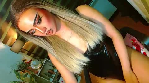 miss yasii online show from 30, 4, 2026