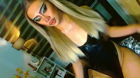 miss yasii online show from 11, 5, 2026