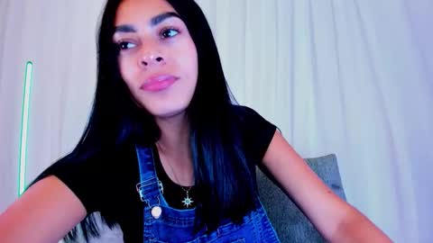 Snapshot of yasiir_0229 chatting on 1, 10, 2025 Yasiir online show from 1, 10, 2025