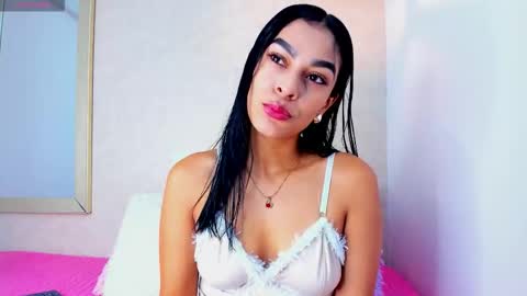 Snapshot of yasiir_0229 chatting on 1, 11, 2025 Yasiir online show from 1, 11, 2025