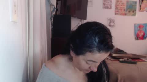 yasmin_love85 online show from 12, 9, 2025