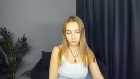 Snapshot of yasminasage chatting on 30, 11, 2025 Yasmina online show from 30, 11, 2025