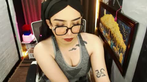 yassiered online show from 27, 6, 2026