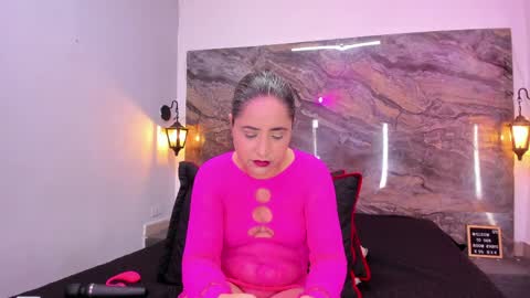 yaya____ online show from 26, 5, 2026