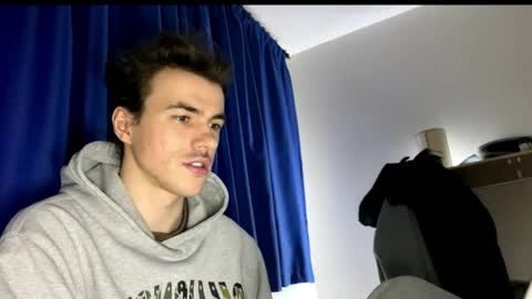 yayay333 online show from 2, 4, 2026