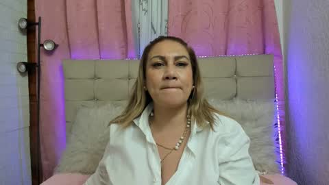 yayita online show from 10, 3, 2025