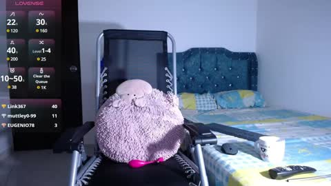 Snapshot of yazmin_mature chatting on 23, 1, 2025 Jasmin online show from 23, 1, 2025