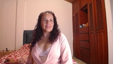 Snapshot of yazmin_mature chatting on 10, 10, 2025 Jasmin online show from 10, 10, 2025