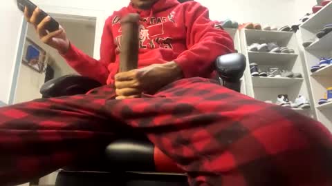 Snapshot of yeahitsrell2 chatting on 12, 3, 2025 Yeahitsrell online show from 12, 3, 2025