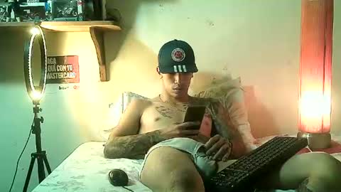 yeisoncastellanos1999 online show from 26, 6, 2026