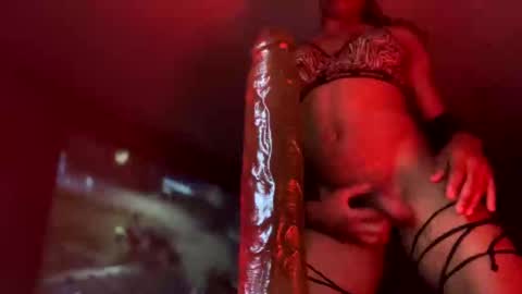 Snapshot of yelladaniella chatting on 27, 9, 2025 Ella Ts online show from 27, 9, 2025