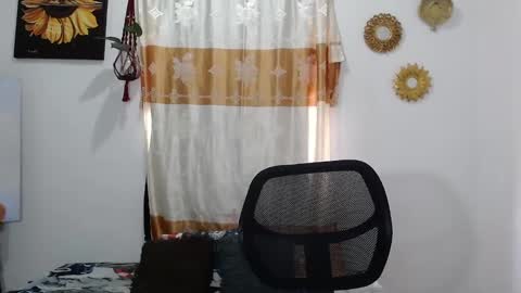 Snapshot of yemaya_28 chatting on 2, 2, 2025 Yemaya 28 online show from 2, 2, 2025