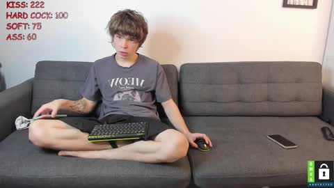 Snapshot of yen2025 chatting on 6, 10, 2025 Yen online show from 6, 10, 2025