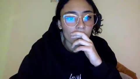 yenselonix12 online show from 8, 1, 2026