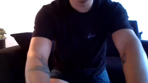 Snapshot of yerengomar1 chatting on 2, 7, 2026 Sam H online show from 2, 7, 2026