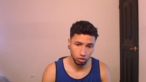 Snapshot of yerfon_s1 chatting on 4, 1, 2025 Yeff ind. model online show from 4, 1, 2025