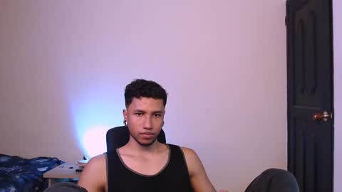 Snapshot of yerfon_s1 chatting on 14, 1, 2025 Yeff ind. model online show from 14, 1, 2025