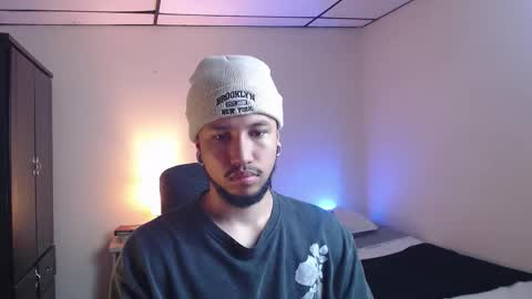 Snapshot of yerfon_s1 chatting on 16, 11, 2025 Yeff ind. model online show from 16, 11, 2025