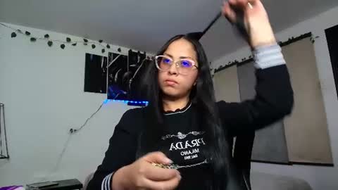 yesie_hot2 online show from 14, 6, 2026