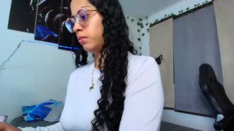 Snapshot of yesie_hot2 chatting on 21, 7, 2026 yesie_hot2 online show from 21, 7, 2026