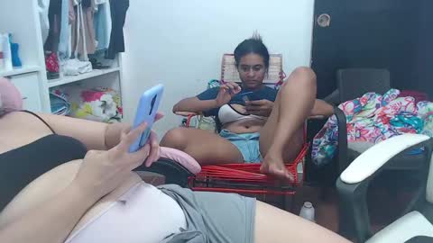 yessica and andres online show from 26, 2, 2025