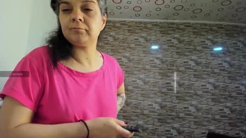 yinyyanghot online show from 5, 12, 2025