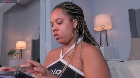 Snapshot of yiseth_02 chatting on 21, 9, 2025 roxie reyes  online show from 21, 9, 2025
