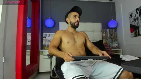 Snapshot of yiyo10_ chatting on 17, 9, 2025 Yiyo online show from 17, 9, 2025