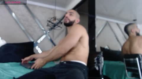 Snapshot of yiyo10_ chatting on 19, 10, 2025 Yiyo online show from 19, 10, 2025