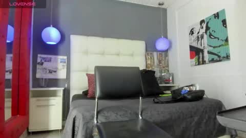 Snapshot of yiyo10_ chatting on 20, 12, 2025 Yiyo online show from 20, 12, 2025