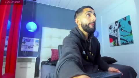 Snapshot of yiyo10_ chatting on 22, 12, 2025 Yiyo online show from 22, 12, 2025