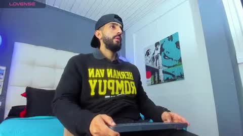 Snapshot of yiyo10_ chatting on 4, 2, 2026 Yiyo online show from 4, 2, 2026