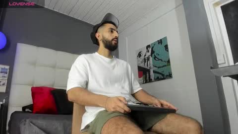 Snapshot of yiyo10_ chatting on 8, 2, 2026 Yiyo online show from 8, 2, 2026