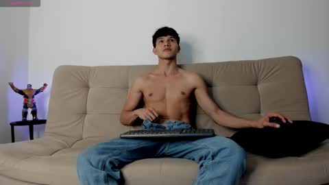 yizus_bonz online show from 4, 12, 2025