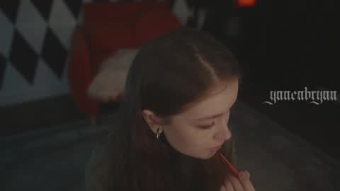 ynnenbrynn online show from 6, 2, 2026