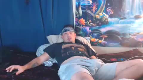 Snapshot of yobleez chatting on 16, 11, 2025 yobleez online show from 16, 11, 2025