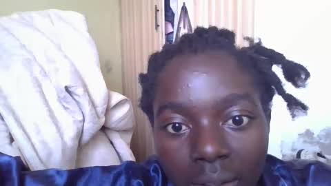 Snapshot of yodesire25 chatting on 27, 9, 2025 yodesire25 online show from 27, 9, 2025