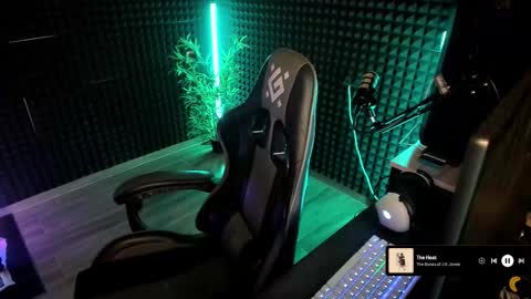 Snapshot of yoi_aji chatting on 4, 12, 2025 You can ask my name in pm online show from 4, 12, 2025