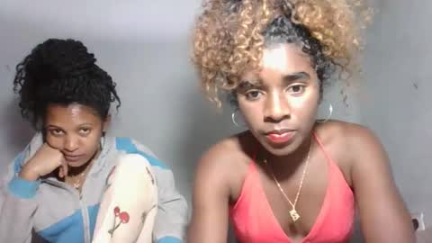 yolandrina05 online show from 27, 9, 2025