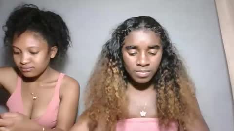 yolandrina05 online show from 11, 10, 2025